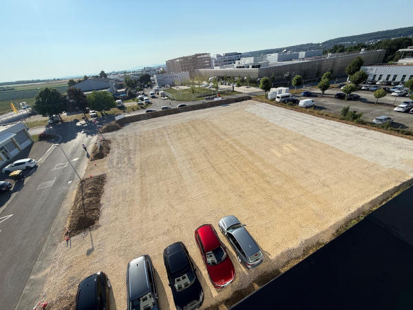 Aussenparkplatz Neuhausen 2-1